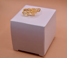 Load image into Gallery viewer, Citrine Chip Ring
